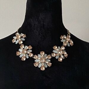 Elegant Floral Necklace with Blue stones and Gold Accents